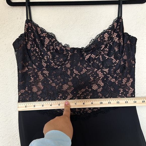 HOUSE OF CB 'Cara' Black Corset lace gown Maxi Dress/Size M NWOT - Picture 9 of 15